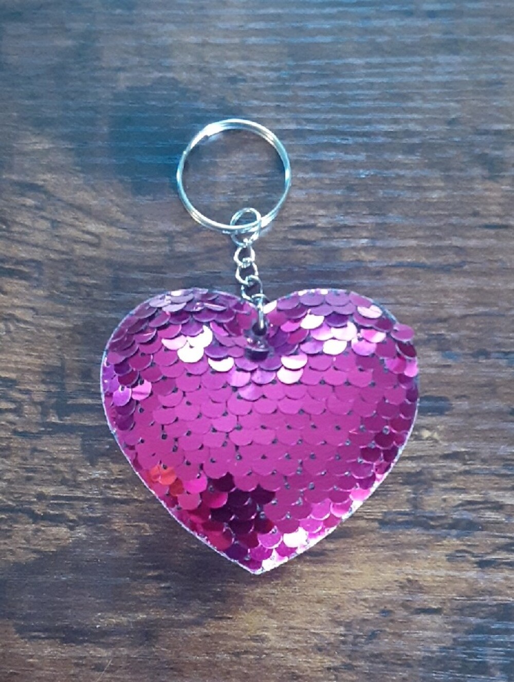Pick 1 Sequin Heart Keychain - Picture 4 of 9